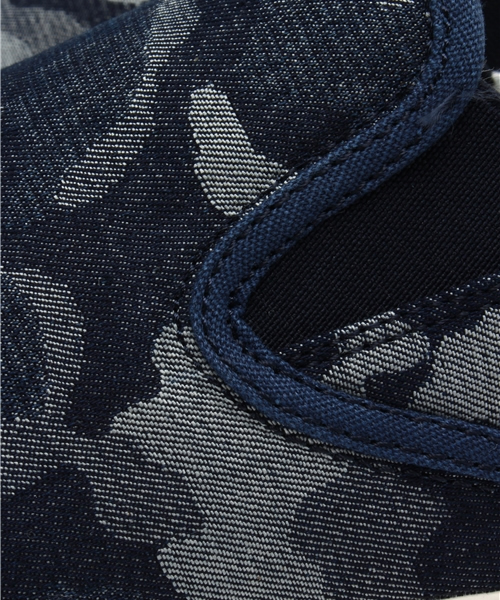 VENCEEXCHANGE（ヴァンスエクスチェンジ）の「デニム迷彩スリッポン               （スリッポン・メンズ・ネイビー・MEDIUM/LARGE）」の9枚目の写真