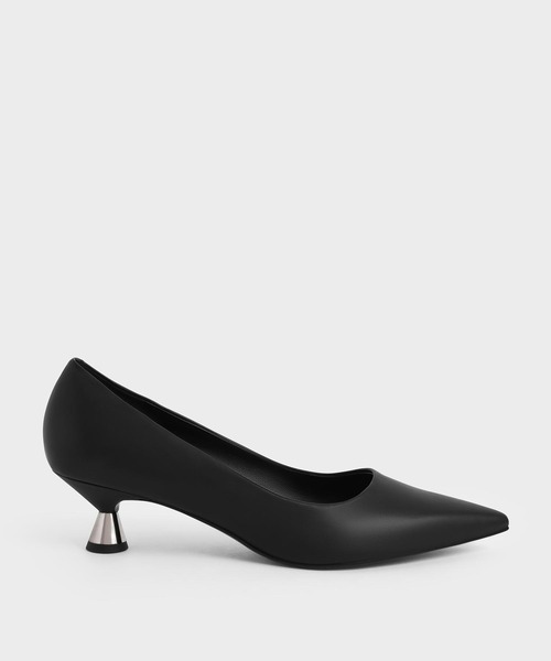 CHARLES & KEITH(チャールズ & キース)の「スプールヒール パンプス / Spool Heel Pumps(パンプス・レディース・オフホワイト/ブラック/マルーン/イエロー・25.5cm/23.5cm/24.5cm/22.5cm/25cm/23cm)」の1枚目の写真