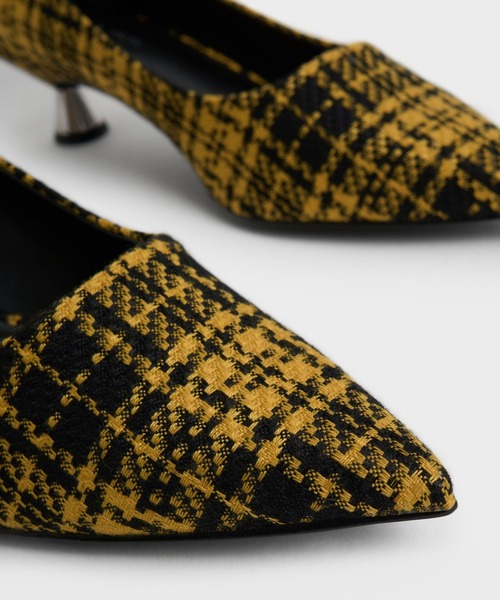 CHARLES & KEITH(チャールズ & キース)の「スプールヒール パンプス / Spool Heel Pumps(パンプス・レディース・オフホワイト/ブラック/マルーン/イエロー・25.5cm/23.5cm/24.5cm/22.5cm/25cm/23cm)」の9枚目の写真