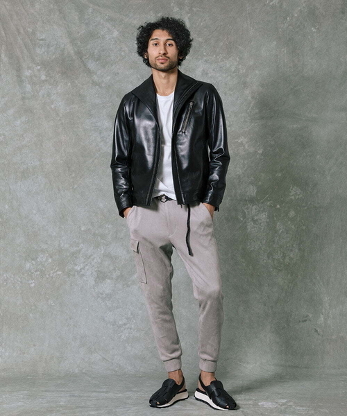 MICHEL KLEIN HOMME (ミッシェルクランオム)の「レザーブルゾン(ライダースジャケット・メンズ・ブラック・X-LARGE/LARGE/MEDIUM)」の4枚目の写真