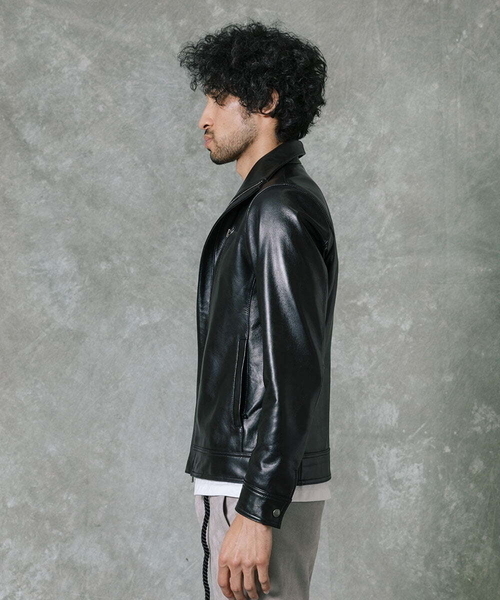 MICHEL KLEIN HOMME (ミッシェルクランオム)の「レザーブルゾン(ライダースジャケット・メンズ・ブラック・X-LARGE/LARGE/MEDIUM)」の6枚目の写真