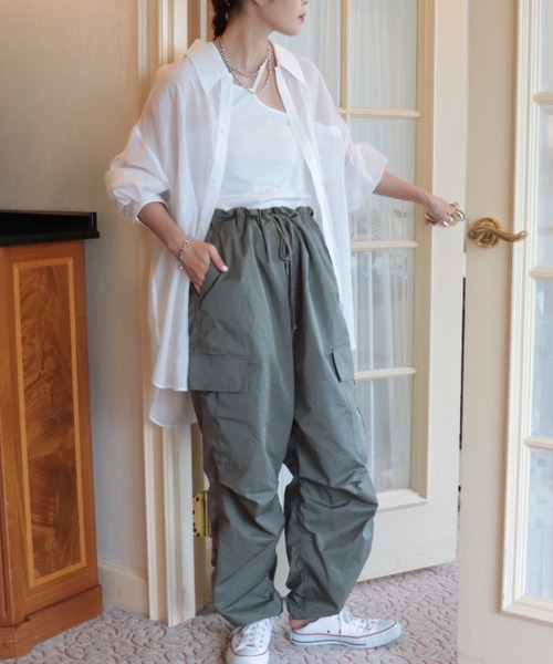 fredy repit（フレディレピ）の「ミリタリーカーゴパンツ　【ユニセックス】（カーゴパンツ・レディース・カーキ/アイボリー/キャメル・38/36）」の3枚目の写真
