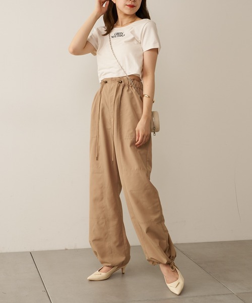 Chico（チコ）の「モチーフ付きポインテッドパンプス（サンダル・レディース・アイボリー/ブラック/ベージュ・SMALL/MEDIUM/LARGE）」の7枚目の写真