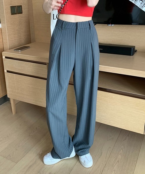 by muni:r(バイ ムニール)の「ストライプワイドピンタックスラックス(スラックス・レディース・ダークグレー・SMALL/MEDIUM)」の16枚目の写真
