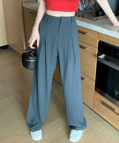 by muni:r(バイ ムニール)の「ストライプワイドピンタックスラックス(スラックス・レディース・ダークグレー・SMALL/MEDIUM)」の18枚目の写真