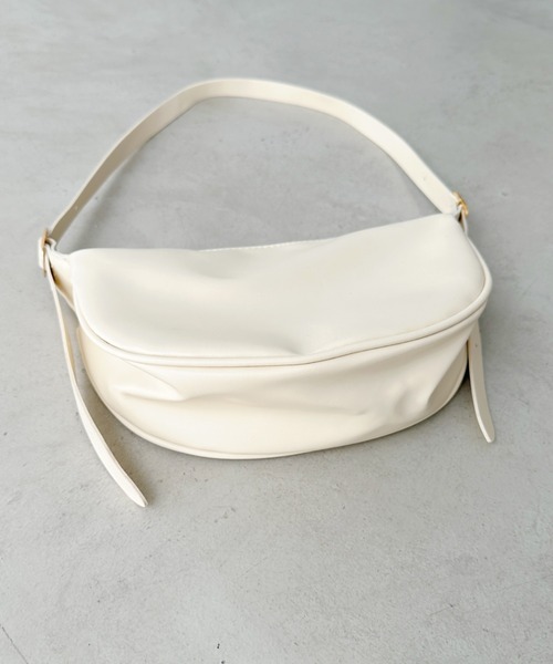 un+frame（アンフレーム）の「moon leather shoulder bag／PUムーンショルダーバッグ（ショルダーバッグ・レディース・ブラウン/キャメル/ホワイト/ブラック・FREE）」の14枚目の写真