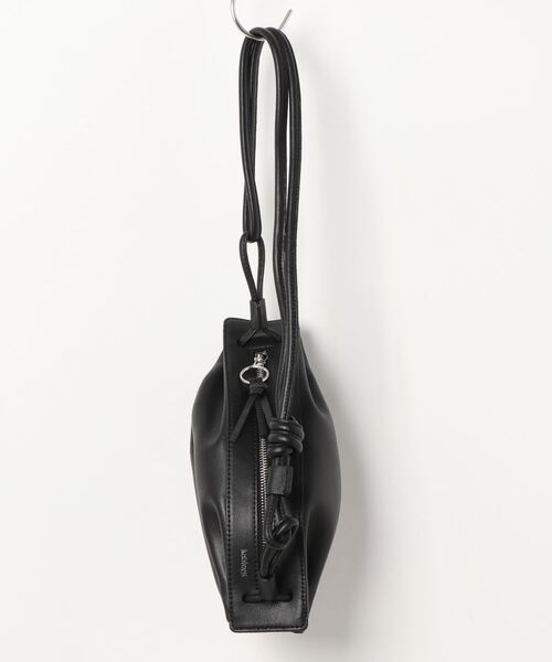 HELIOPOLE（エリオポール）の「KABINETT: RUGBY BAG（ショルダーバッグ・レディース・スカイブルー/ブラック/アイボリー・FREE）」の6枚目の写真