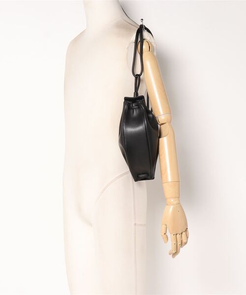 HELIOPOLE（エリオポール）の「KABINETT: RUGBY BAG（ショルダーバッグ・レディース・スカイブルー/ブラック/アイボリー・FREE）」の5枚目の写真