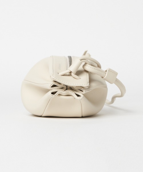 HELIOPOLE（エリオポール）の「KABINETT: RUGBY BAG（ショルダーバッグ・レディース・スカイブルー/ブラック/アイボリー・FREE）」の10枚目の写真