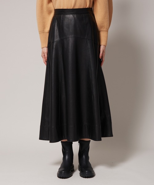 ROPE'（ロペ）の「フェイクレザーフレアスカート（スカート・レディース・ブラック/カーキ・36/38）」の6枚目の写真