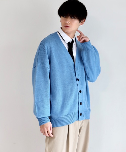 anown（アノン）の「ボリュームスリーブニットカーデ【ファッションインフルエンサーやーこん×anown限定コラボ】（カーディガン/ボレロ・メンズ・グレイッシュブルー/ブラック系・M/L）」の8枚目の写真