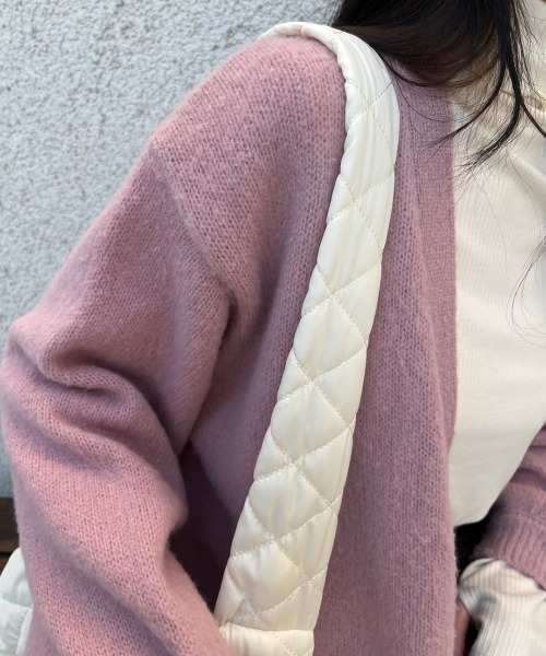 nemne store(ネンネストア)の「キルティングショルダーバッグ(ショルダーバッグ・レディース・アイボリー/ブラック・フリー)」の13枚目の写真