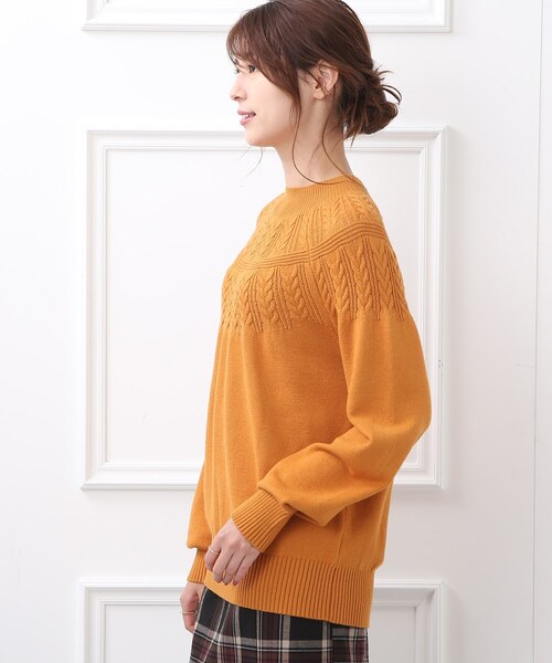 DRESKIP（ドレスキップ）の「◆【洗える/セットアップ可】優しさあふれる　もちもち求心編みニット（ニット/セーター・レディース・ブルー/ブラック/オレンジ/サンドベージュ/グリーン/ピンク系・02/03/04）」の9枚目の写真