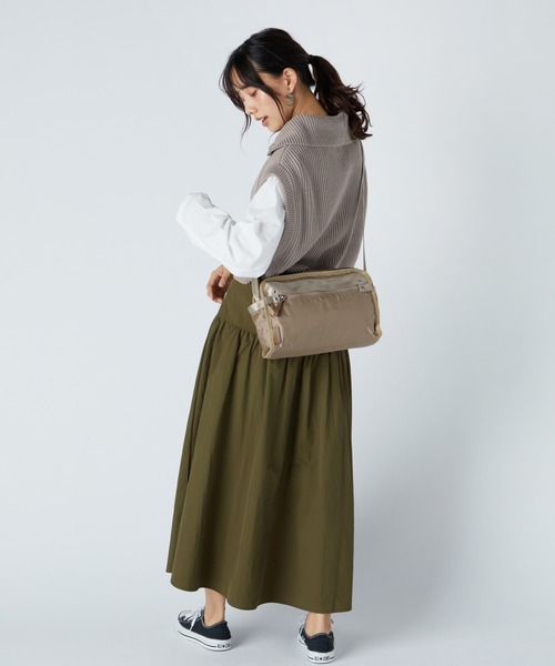 Y'SACCS（イザック）の「テープデザインショルダー（ショルダーバッグ・レディース・グリーン系カモフラージュ/ブラック/ライトグレー/ベージュ・FREE）」の13枚目の写真