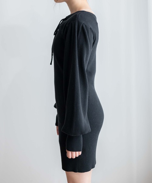 WEGO（ウィゴー）の「WEGO/2WAYデコルテオープンニットワンピース（ワンピース・レディース・ブラック/アイボリー・FREE）」の21枚目の写真