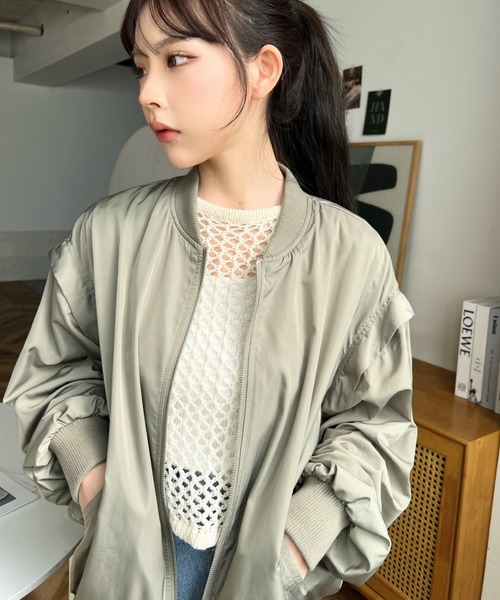 moment+(モーメントプラス)の「中綿入りオーバーサイズMA-1(MA-1・レディース・アイボリー/ブラック/カーキ・M/L)」の10枚目の写真