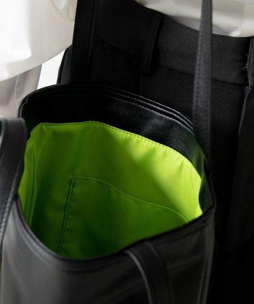 VACANCY（ヴァカンシー）の「配色ヴィーガンレザートートバッグ/ショルダーバッグ（トートバッグ・レディース・グリーン/ブラック/シルバー/ベージュ・FREE）」の19枚目の写真