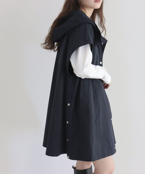 fredy emue（フレディエミュ）の「2WAYフーディミディ丈ブルゾン（ブルゾン・レディース・ネイビー/オフホワイト/カーキ・38）」の21枚目の写真