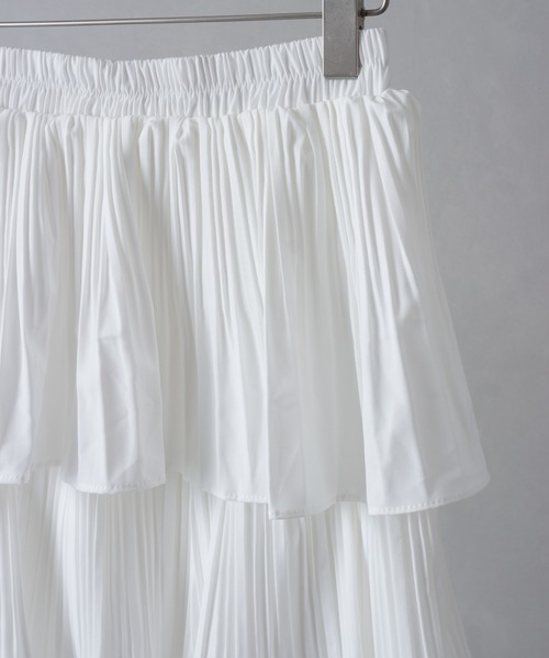 SpRay（スプレイ）の「プリーツティアードフリルロングスカート（スカート・レディース・ブラック/ホワイト/アイボリー・FREE）」の9枚目の写真