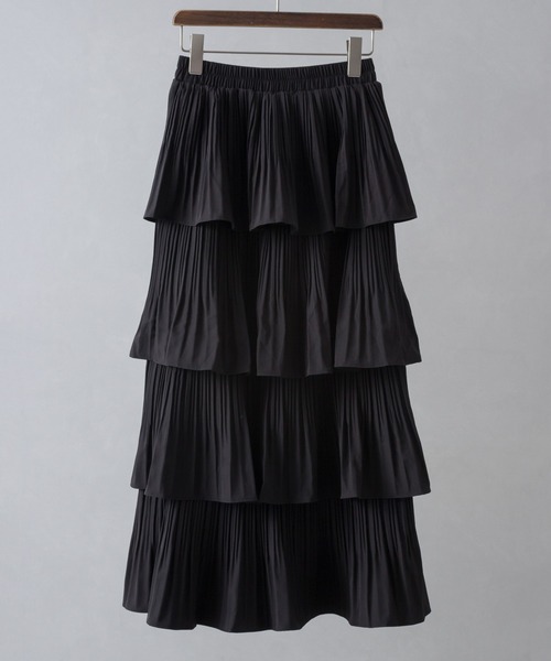 SpRay（スプレイ）の「プリーツティアードフリルロングスカート（スカート・レディース・ブラック/ホワイト/アイボリー・FREE）」の10枚目の写真