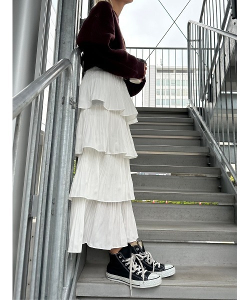 SpRay（スプレイ）の「プリーツティアードフリルロングスカート（スカート・レディース・ブラック/ホワイト/アイボリー・FREE）」の21枚目の写真
