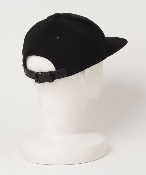 ROMANTIC CROWN（ロマンティッククラウン）の「A'GEM/9 × .kom『ROMANTIC CROWN/ロマンティッククラウン』RECENT LOGO STRAP BALL CAP/リーセントロゴ ストラップベースボールキャップ（キャップ・メンズ・アイボリー/ブラック・FREE）」の3枚目の写真