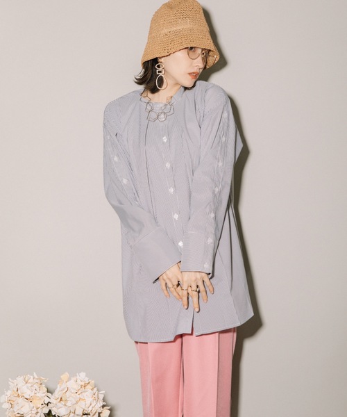 MHBG TOKYO(エムエイチビージートーキョー)の「先染めストライプオープンスリーブBL(シャツ/ブラウス・レディース・ブラック/ライトブルー・MEDIUM)」の16枚目の写真