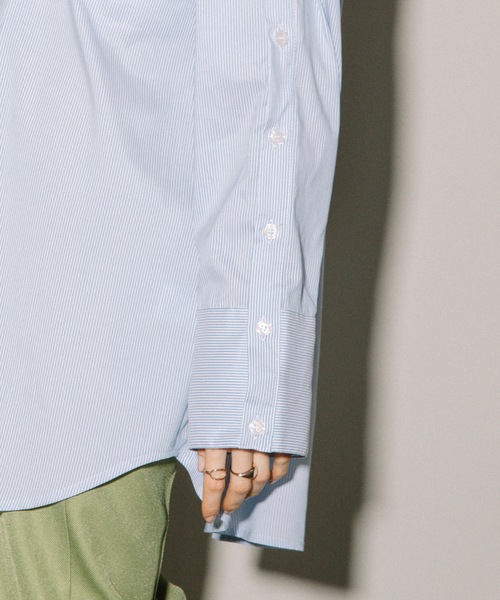 MHBG TOKYO(エムエイチビージートーキョー)の「先染めストライプオープンスリーブBL(シャツ/ブラウス・レディース・ブラック/ライトブルー・MEDIUM)」の6枚目の写真