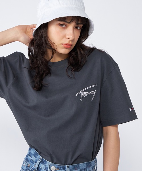 tommy jeans（トミー ジーンズ）の「クラシックシグネチャーTシャツ（Tシャツ/カットソー・メンズ・ブラック/マルチ/ベージュ/グレー・SMALL/MEDIUM/LARGE/X-LARGE）」の2枚目の写真