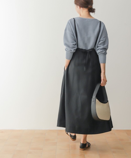 URBAN RESEARCH DOORS（アーバンリサーチドアーズ）の「サスペンダーフレアスカート（スカート・レディース・ベージュ/ブラック/ライトベージュ・MEDIUM）」の6枚目の写真