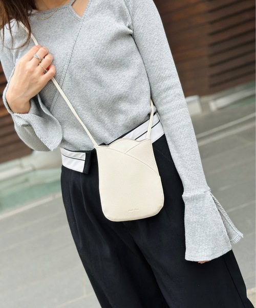 Legato Largo（レガートラルゴ）の「Legato Largo/ レガートラルゴ / チューリップモチーフ スマホショルダー / LG-F3092（ショルダーバッグ・レディース・アイボリー/イエロー/レッド/ピンク/ブラック/ブルー/ピンク系その他/オレンジ系その他/グリーン系その他・ONESIZE）」の17枚目の写真