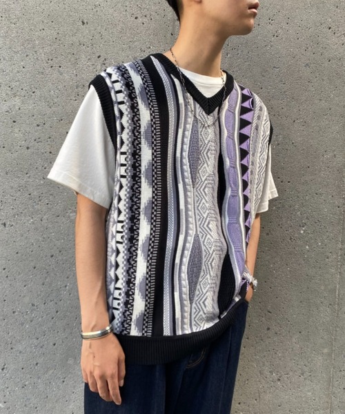 CIAOPANIC(チャオパニック)の「ジャガードVネックニットベスト(ベスト・メンズ・ブルー/ブラック/オレンジ・FREE)」の9枚目の写真