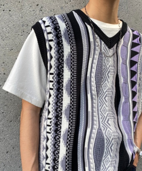 CIAOPANIC(チャオパニック)の「ジャガードVネックニットベスト(ベスト・メンズ・ブルー/ブラック/オレンジ・FREE)」の7枚目の写真