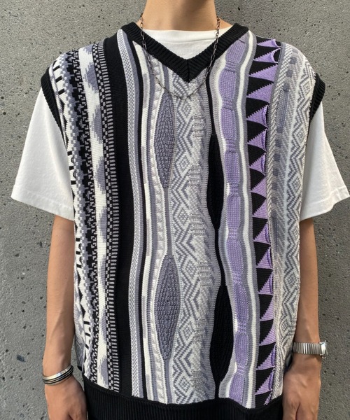 CIAOPANIC(チャオパニック)の「ジャガードVネックニットベスト(ベスト・メンズ・ブルー/ブラック/オレンジ・FREE)」の12枚目の写真