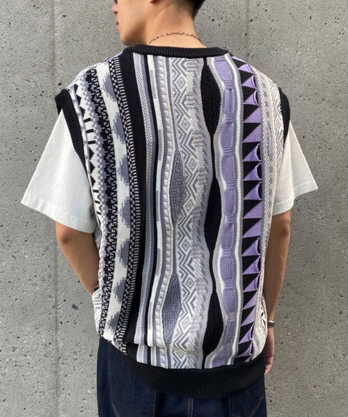 CIAOPANIC(チャオパニック)の「ジャガードVネックニットベスト(ベスト・メンズ・ブルー/ブラック/オレンジ・FREE)」の13枚目の写真