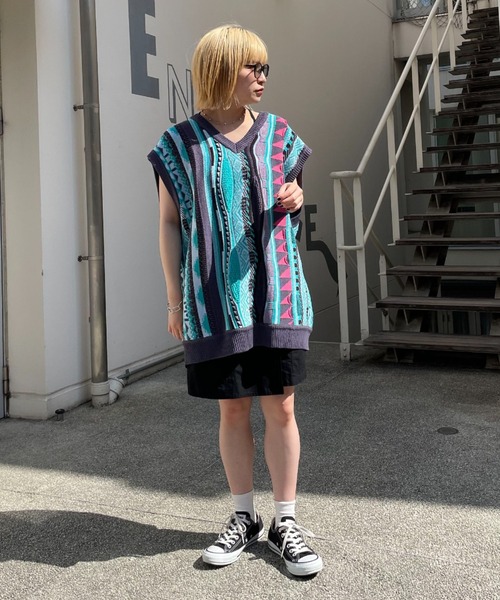 CIAOPANIC(チャオパニック)の「ジャガードVネックニットベスト(ベスト・メンズ・ブルー/ブラック/オレンジ・FREE)」の16枚目の写真