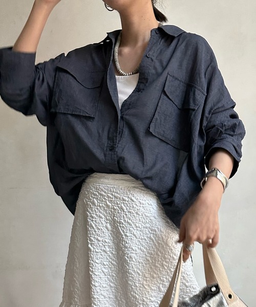 DouDou（ドゥドゥ）の「【WEB限定】シアーBIGシャツ（シャツ/ブラウス・レディース・ネイビー/オフホワイト/ブルー・FREE）」の16枚目の写真