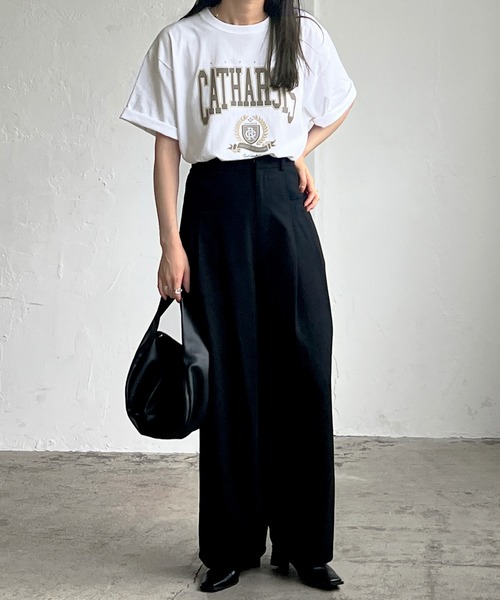 LIAN（リアン）の「エンブレムカレッジロゴTシャツ（Tシャツ/カットソー・レディース・ライトベージュ/スミクロ/ライトオレンジ系/ブルー/グリーン/ネイビー/オフホワイト・FREE）」の10枚目の写真