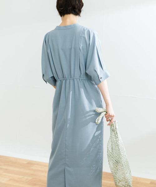 URBAN RESEARCH（アーバンリサーチ）の「ウエスト切替タックワンピース（ワンピース・レディース・ネイビー/ライトブルー・FREE）」の7枚目の写真