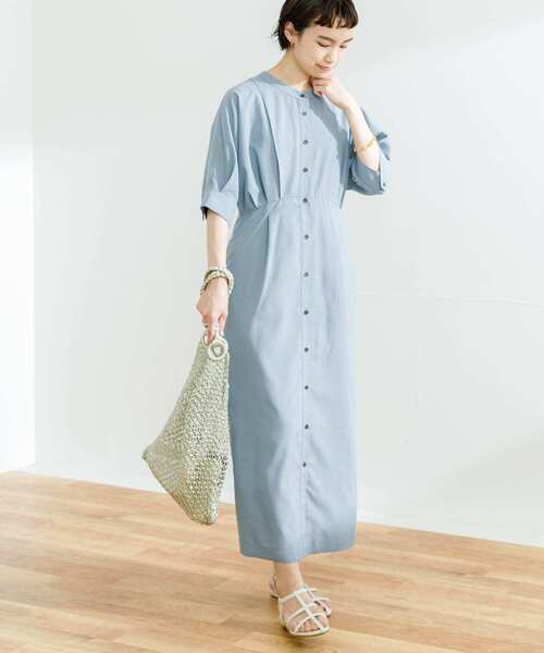 URBAN RESEARCH（アーバンリサーチ）の「ウエスト切替タックワンピース（ワンピース・レディース・ネイビー/ライトブルー・FREE）」の13枚目の写真