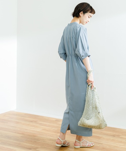 URBAN RESEARCH（アーバンリサーチ）の「ウエスト切替タックワンピース（ワンピース・レディース・ネイビー/ライトブルー・FREE）」の21枚目の写真