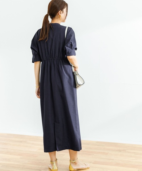 URBAN RESEARCH（アーバンリサーチ）の「ウエスト切替タックワンピース（ワンピース・レディース・ネイビー/ライトブルー・FREE）」の22枚目の写真