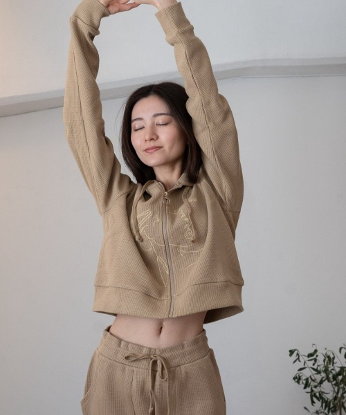 AMATERAS（アマテラス）の「waffle zip-up sweater（スウェット）」 - WEAR