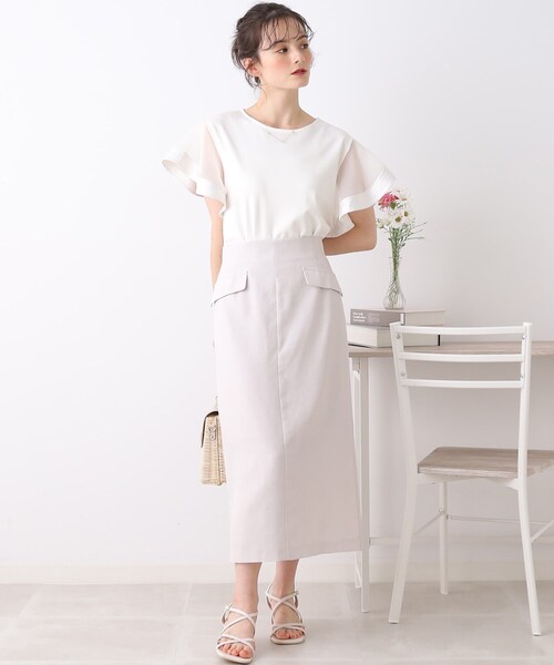 couture brooch(クチュールブローチ)の「◆【マシンウォッシャブル・UVケア・接触冷感】袖シアーフレアデザイントップス(Tシャツ/カットソー・レディース・ブラック/オフホワイト・36/38/40/42)」の3枚目の写真