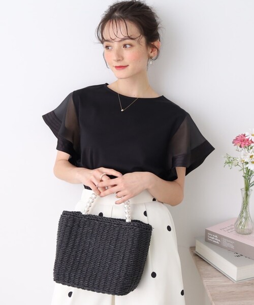 couture brooch(クチュールブローチ)の「◆【マシンウォッシャブル・UVケア・接触冷感】袖シアーフレアデザイントップス(Tシャツ/カットソー・レディース・ブラック/オフホワイト・36/38/40/42)」の20枚目の写真