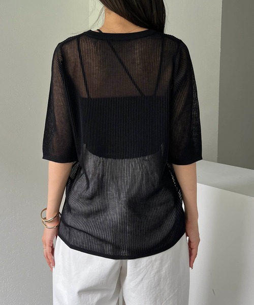 CAPRICIEUX LE'MAGE（カプリシューレマージュ）の「シアーリブハーフスリーブプルオーバー（ニット/セーター・レディース・ブラック/ベージュ/ホワイト系その他・FREE）」の22枚目の写真