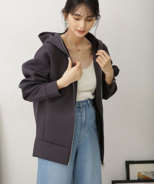 NANO universe（ナノユニバース）の「WEB限定 テックダンボールダブルジップBIGパーカ男女兼用（パーカー・レディース・オフホワイト/ブラック/ライトベージュ/グレー/チャコール・M/L）」の11枚目の写真