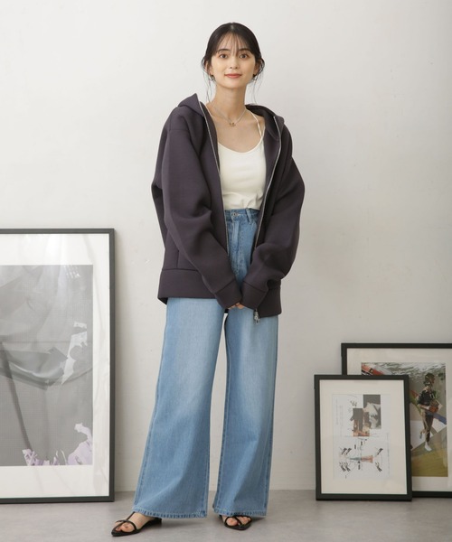 NANO universe（ナノユニバース）の「WEB限定 テックダンボールダブルジップBIGパーカ男女兼用（パーカー・レディース・オフホワイト/ブラック/ライトベージュ/グレー/チャコール・M/L）」の17枚目の写真