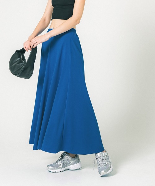 coca(coca)(コカ)の「\新色追加/とろみフレアスカート(スカート・レディース・アイボリー/グリーン/チャコール/テラコッタ/ブルー/ブラック/グレイッシュベージュ・SHORT/LONG)」の7枚目の写真