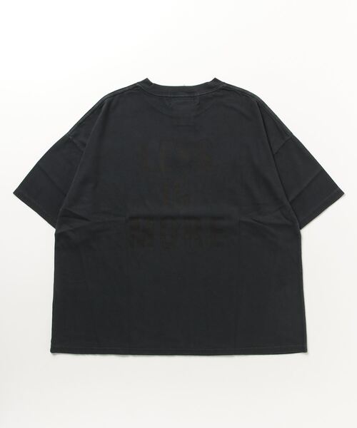 REMI RELIEF(レミレリーフ)の「REMI RELIEF(レミレリーフ)LW加工20/-天竺 別注BIGサイズT(LESS IS MORE KC)(Tシャツ/カットソー・メンズ・ブラック・L/M/XL)」の8枚目の写真